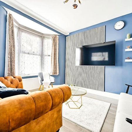Cozy 3 Bed Home In London, Free Parking, Sleeps 8! מראה חיצוני תמונה
