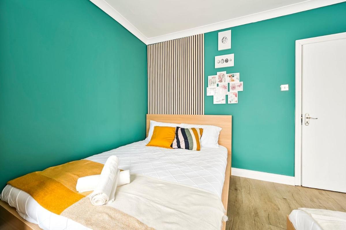 Cozy 3 Bed Home In London, Free Parking, Sleeps 8! מראה חיצוני תמונה
